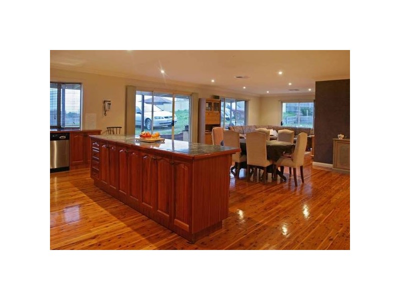 113 Eagle Drive, Pakenham VIC 3810