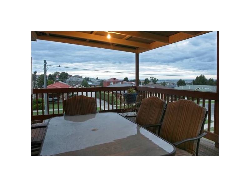 113 Eagle Drive, Pakenham VIC 3810
