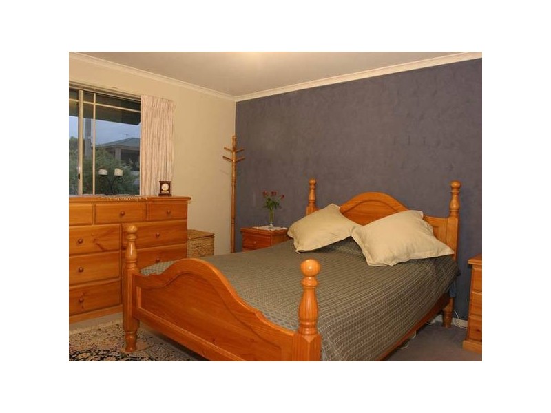 56 Eagle Drive, Pakenham VIC 3810