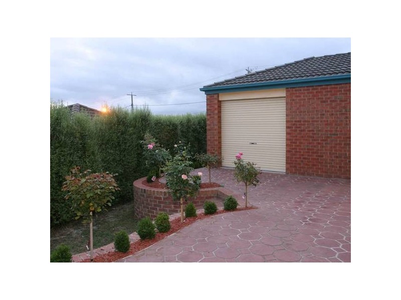 56 Eagle Drive, Pakenham VIC 3810