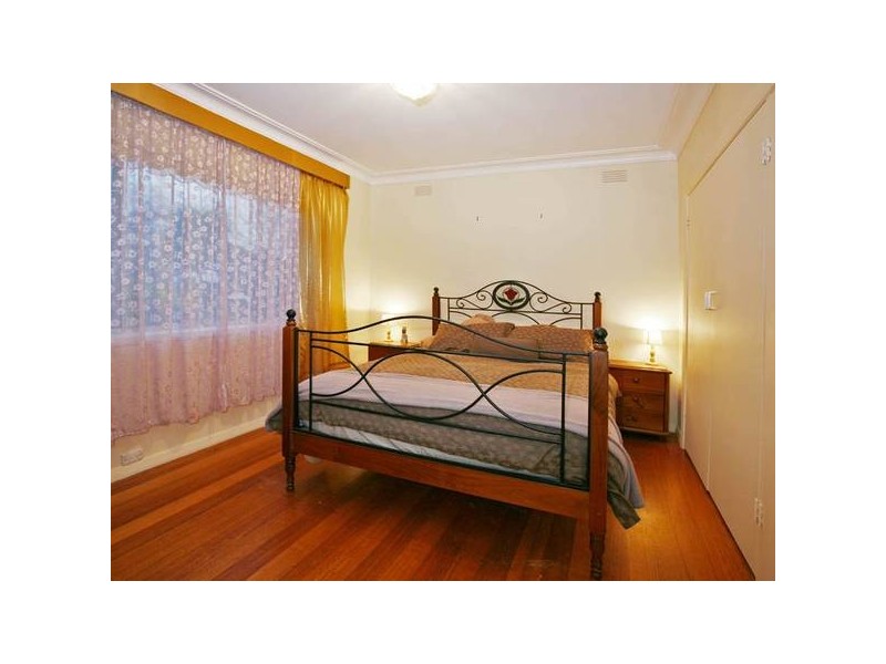 13 Gardenia Street, Pakenham VIC 3810