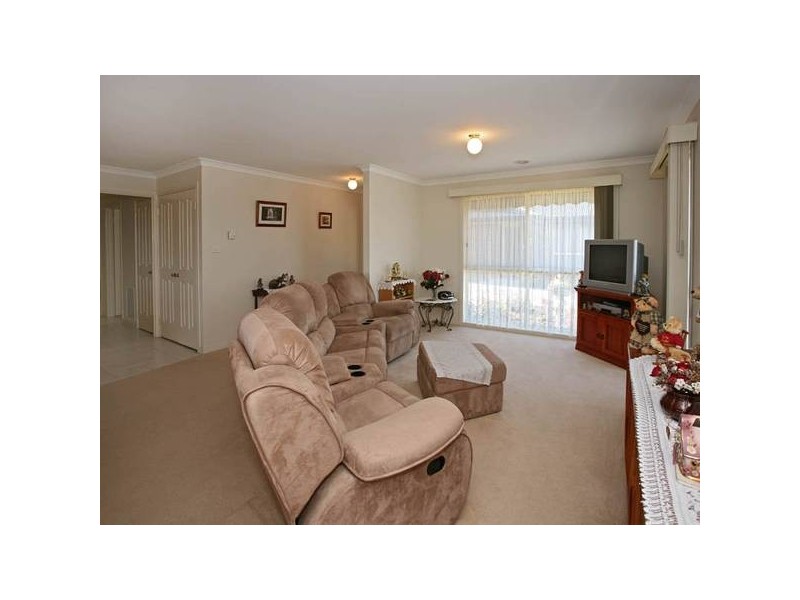 1/13 Beswick Street, Garfield VIC 3814