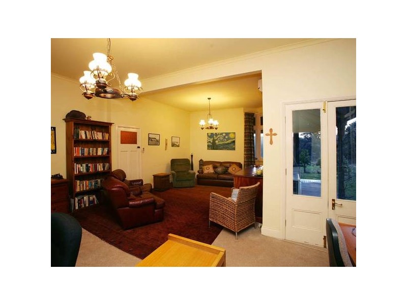 260 Tynong North Road, Tynong North VIC 3813