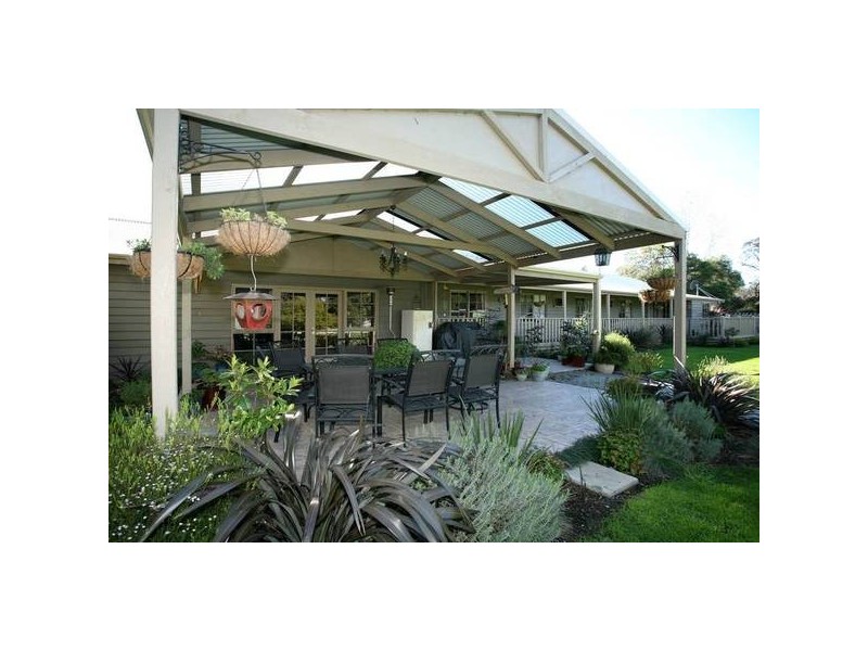 21 Richards Road, Nar Nar Goon VIC 3812