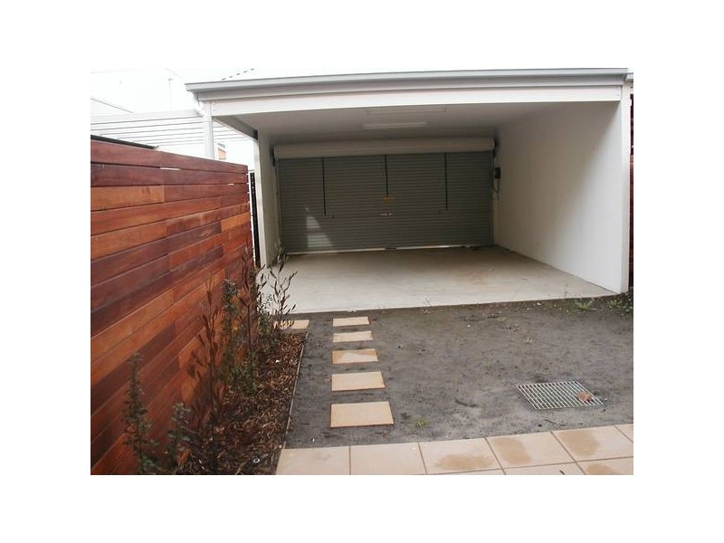 5/2 The Entrance, Pakenham VIC 3810