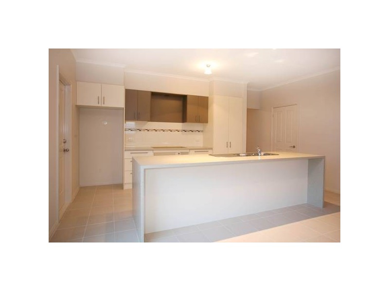 90 Botanic Drive, Pakenham VIC 3810