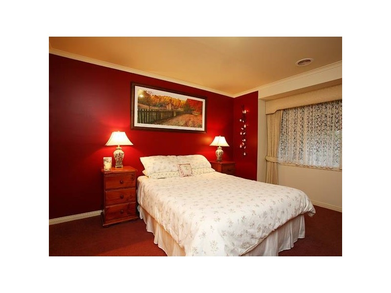 5 Overland Rise, Pakenham VIC 3810