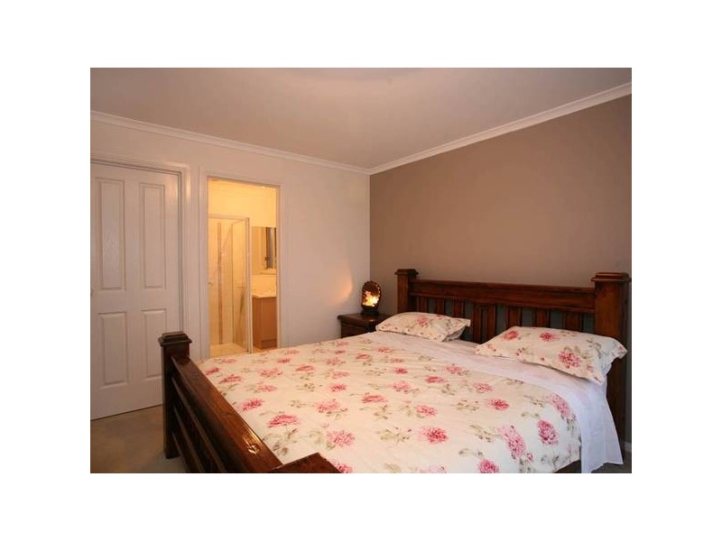 9 Tuscany Rise, Pakenham VIC 3810