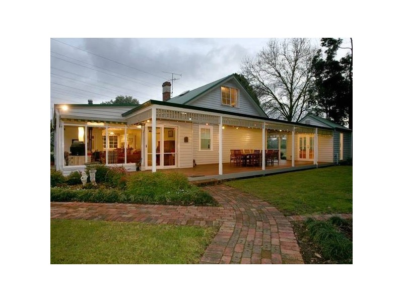 166 Toomuc Valley Road, Pakenham VIC 3810