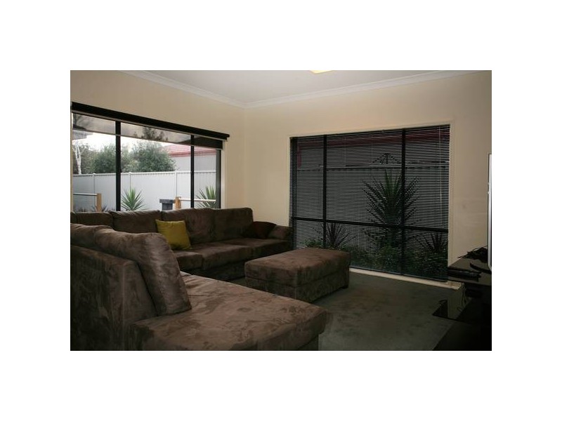 11 Riley Court, Pakenham VIC 3810