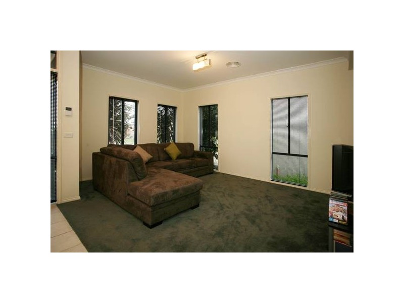 11 Riley Court, Pakenham VIC 3810