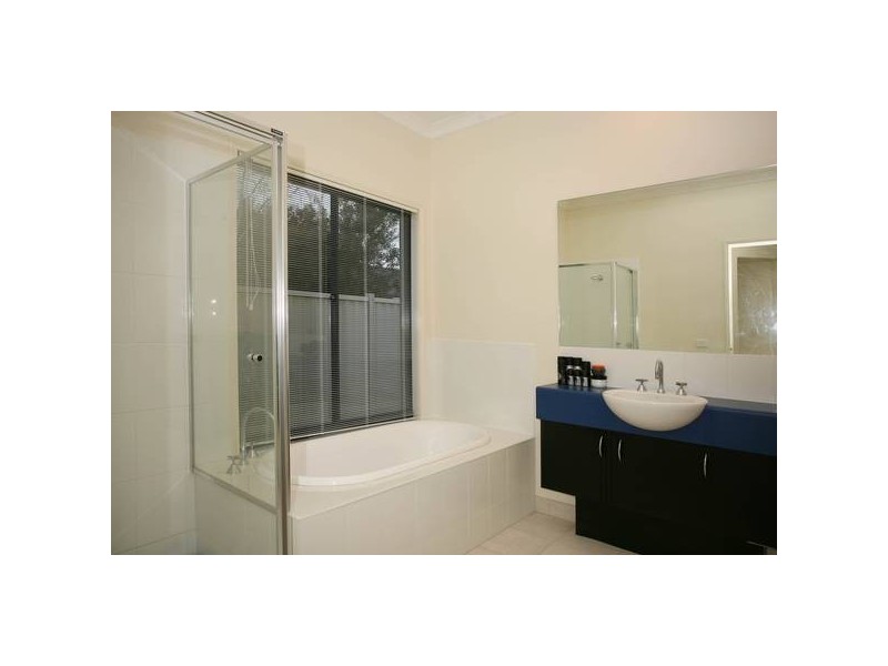 11 Riley Court, Pakenham VIC 3810