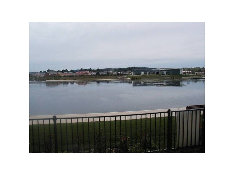 5/2 The Entrance, Pakenham VIC 3810