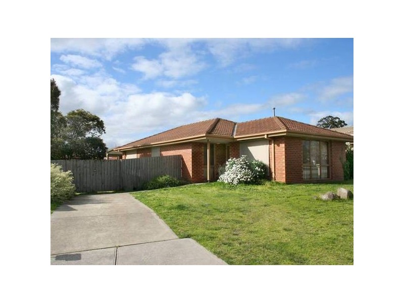 2 Souhail Court, Berwick VIC 3806