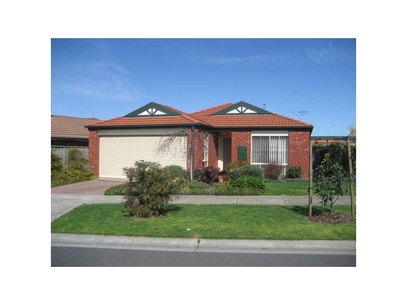 2 Jacqueline Place, Pakenham VIC 3810