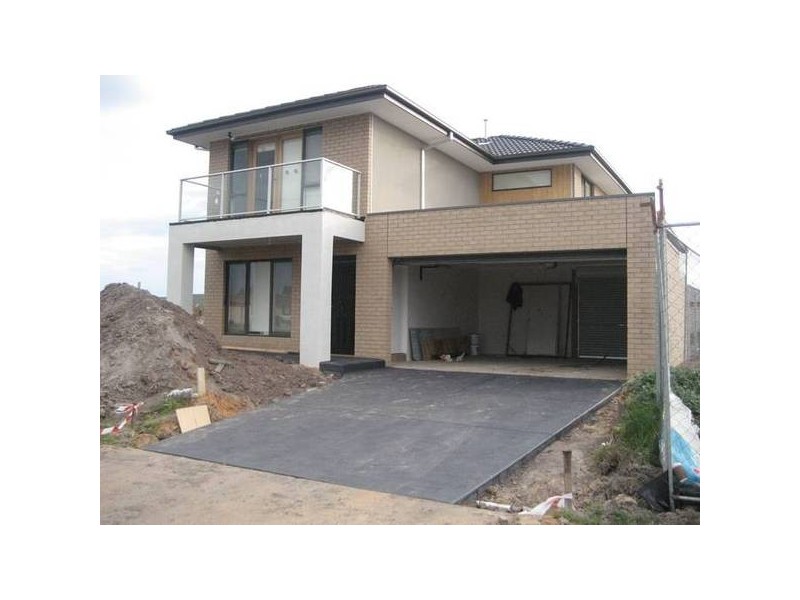 3 Portland Road, Pakenham VIC 3810