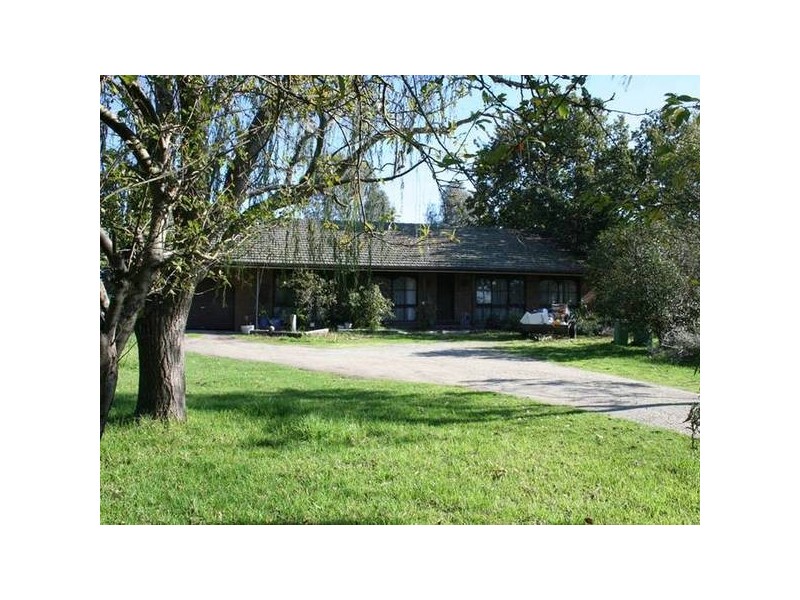 680 Nine Mile Road, Cora Lynn VIC 3814
