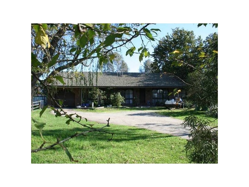 680 Nine Mile Road, Cora Lynn VIC 3814