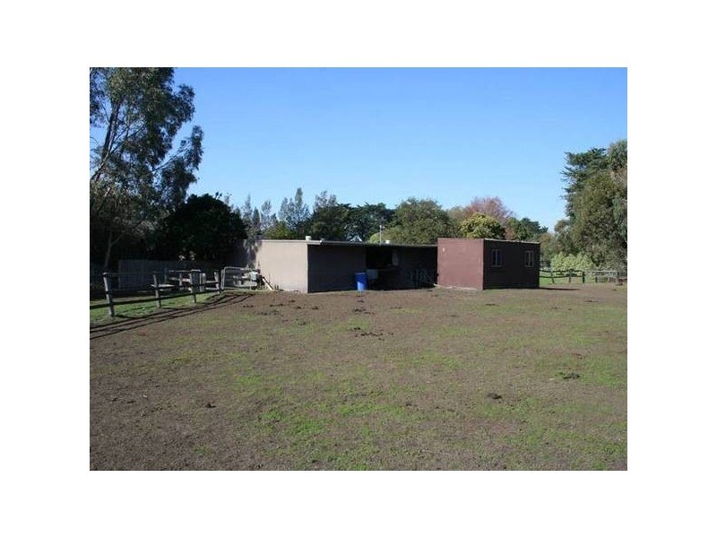 680 Nine Mile Road, Cora Lynn VIC 3814