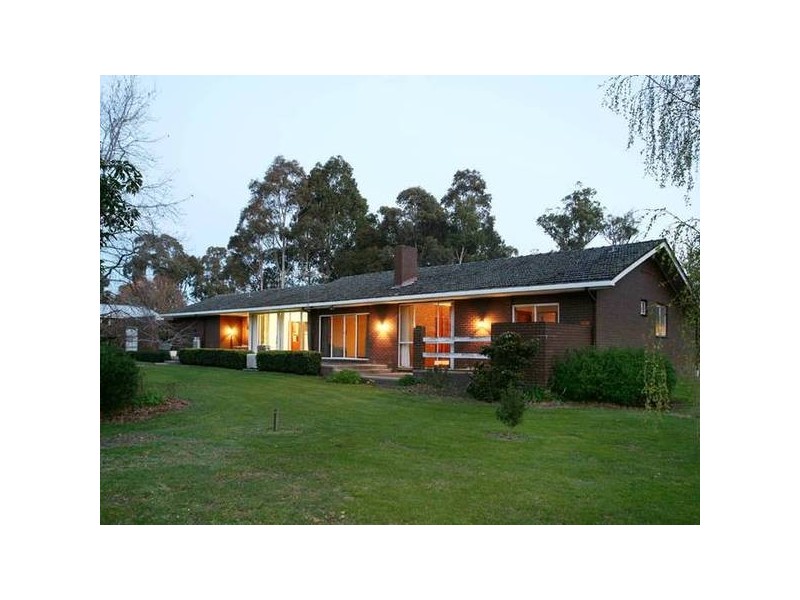 1 Wattletree Road, Bunyip VIC 3815