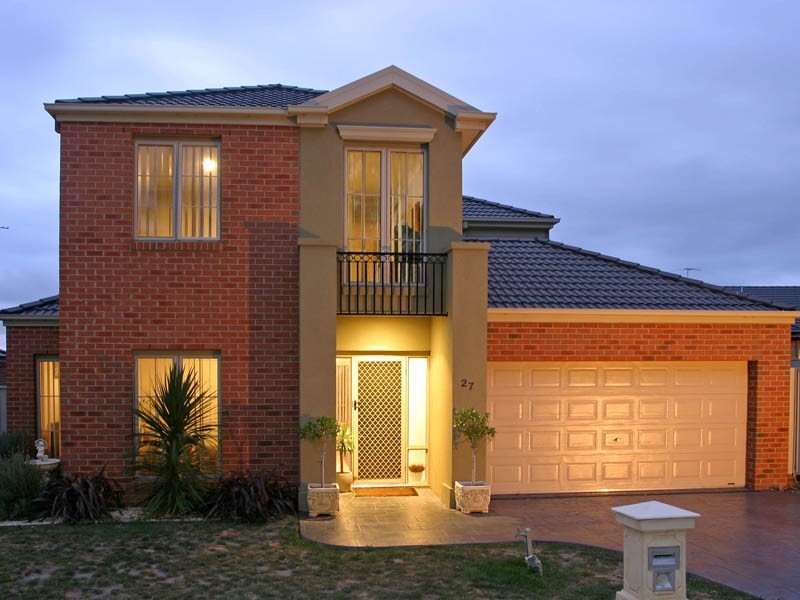 27 Arbour Rise, Pakenham VIC 3810