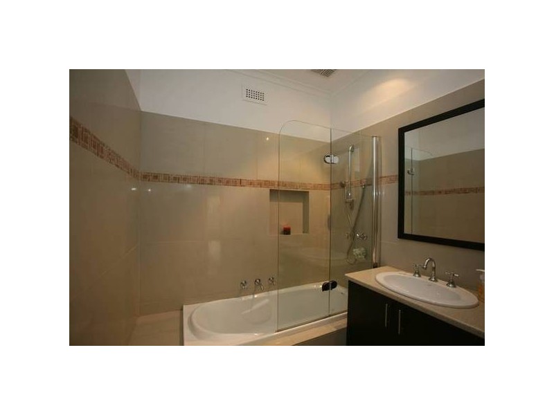 30 Main Street, Nar Nar Goon VIC 3812