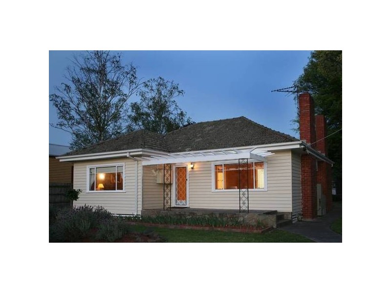 30 Main Street, Nar Nar Goon VIC 3812