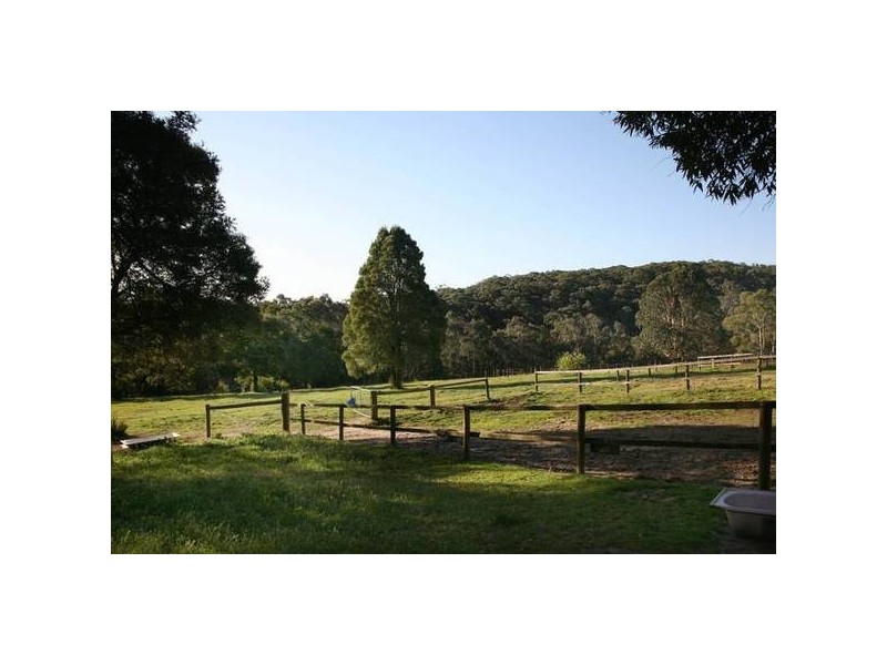 265 Bourkes Creek Road, Pakenham Upper VIC 3810