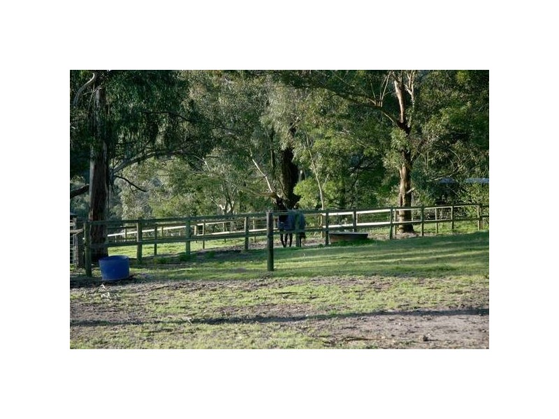 265 Bourkes Creek Road, Pakenham Upper VIC 3810