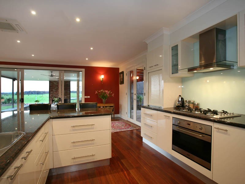 10 Ellis Road, Bunyip North VIC 3815