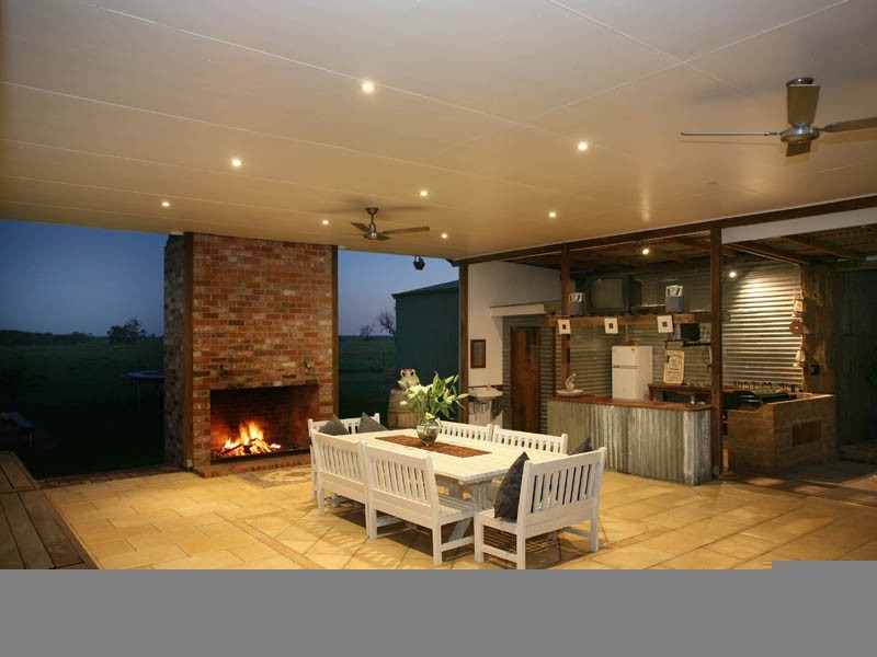 10 Ellis Road, Bunyip North VIC 3815