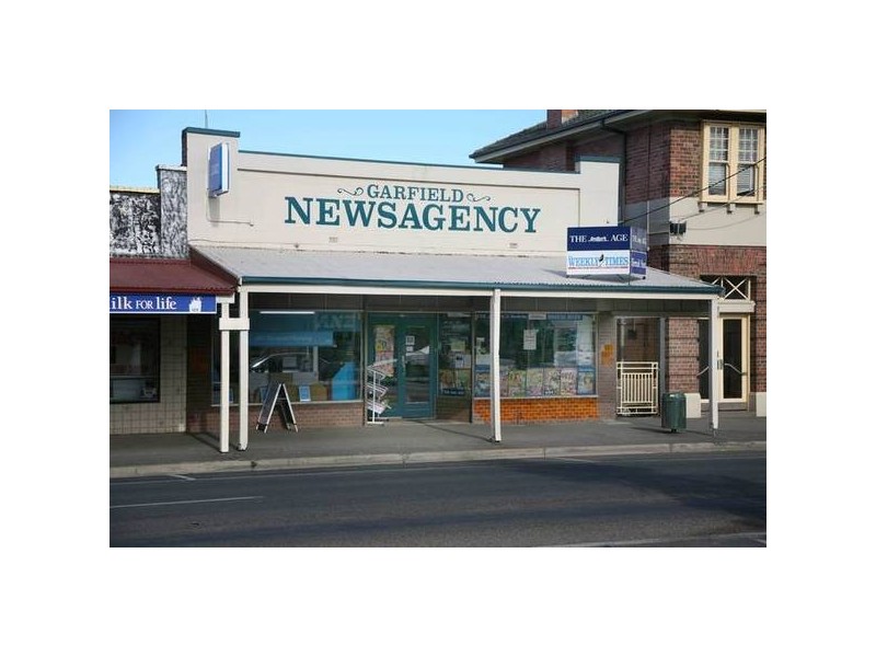 77 Main Street, Garfield VIC 3814