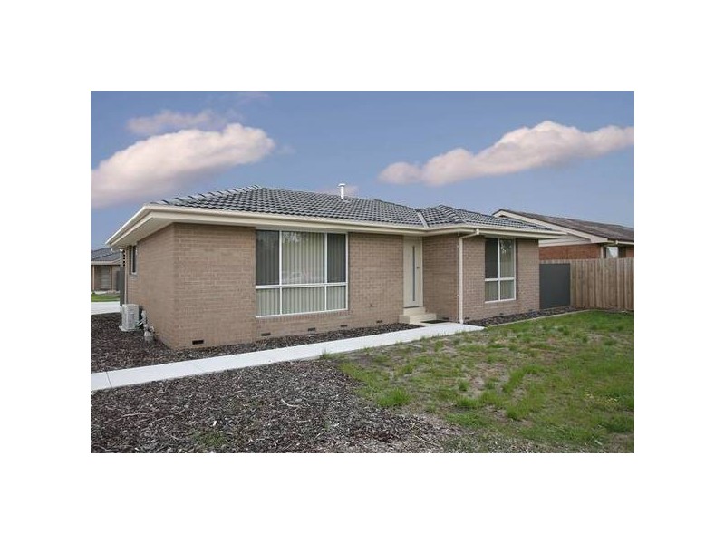 1/3 Acacia Court, Pakenham VIC 3810
