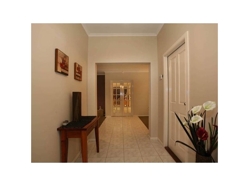 26 Henry Lawson Drive, Pakenham VIC 3810