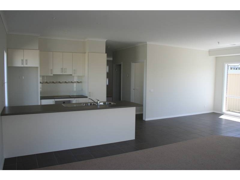 451 Macquarie Circuit, Pakenham VIC 3810