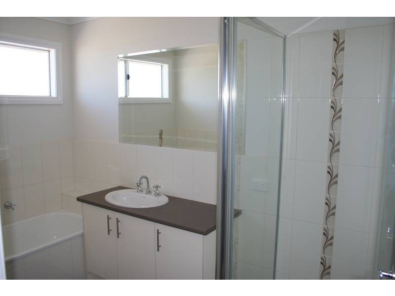 451 Macquarie Circuit, Pakenham VIC 3810