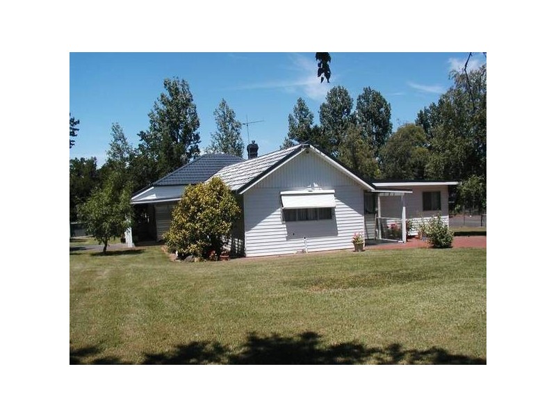 110 Browns Road, Pakenham VIC 3810