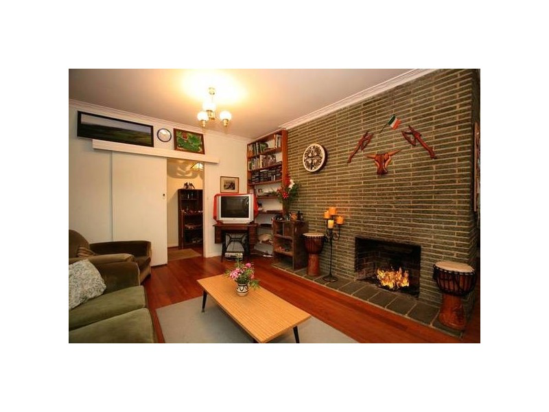 6 Girrahween Road, Maryknoll VIC 3812