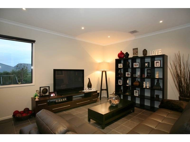 5 The Circuit, Pakenham VIC 3810