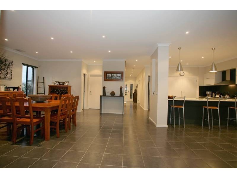 5 The Circuit, Pakenham VIC 3810