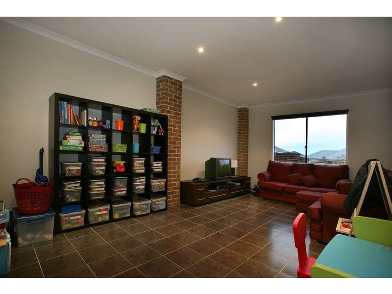 5 The Circuit, Pakenham VIC 3810