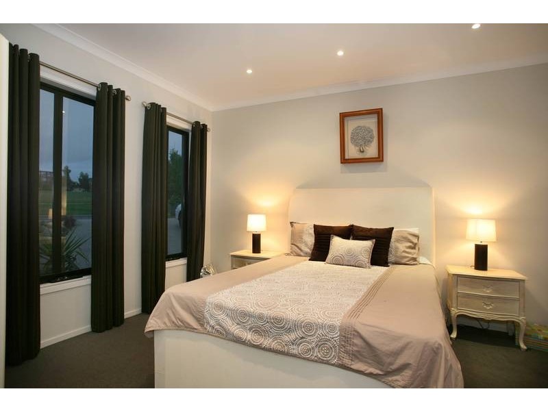 5 The Circuit, Pakenham VIC 3810