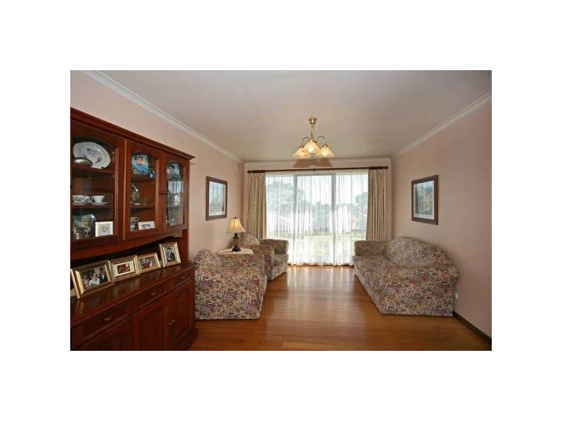 4 Dove Court, Pakenham VIC 3810