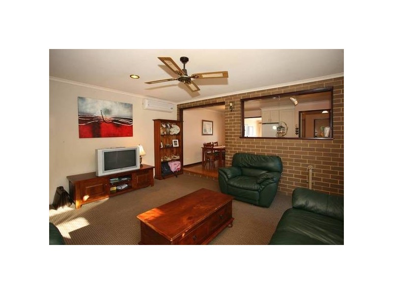 4 Dove Court, Pakenham VIC 3810