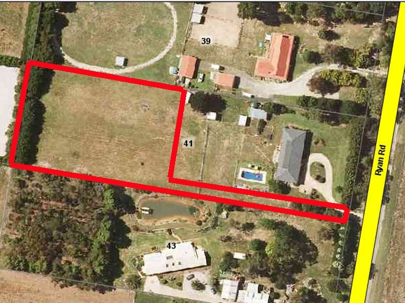 2 Ryan Road, Pakenham VIC 3810