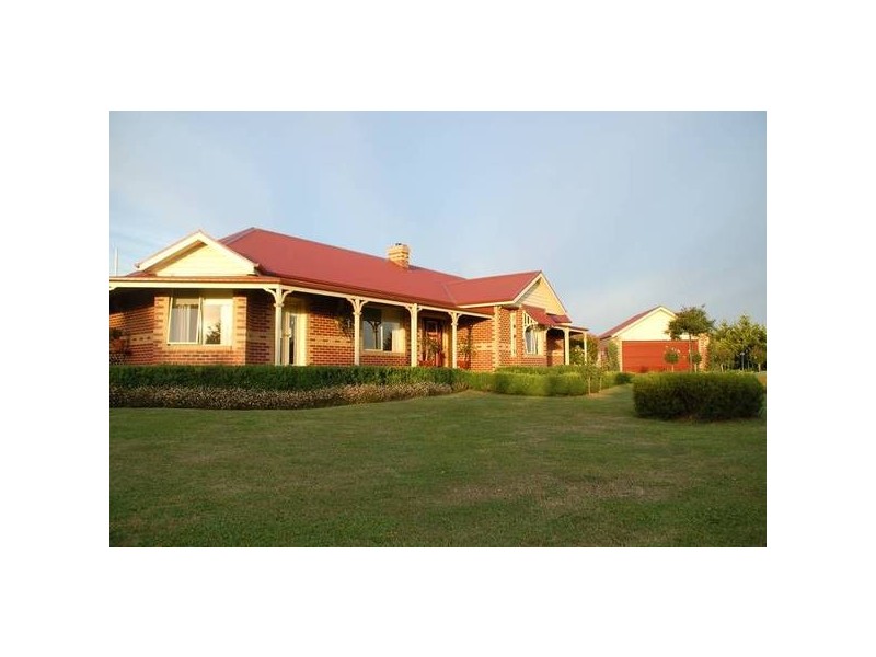 145 Eleven Mile Road, Tynong VIC 3813
