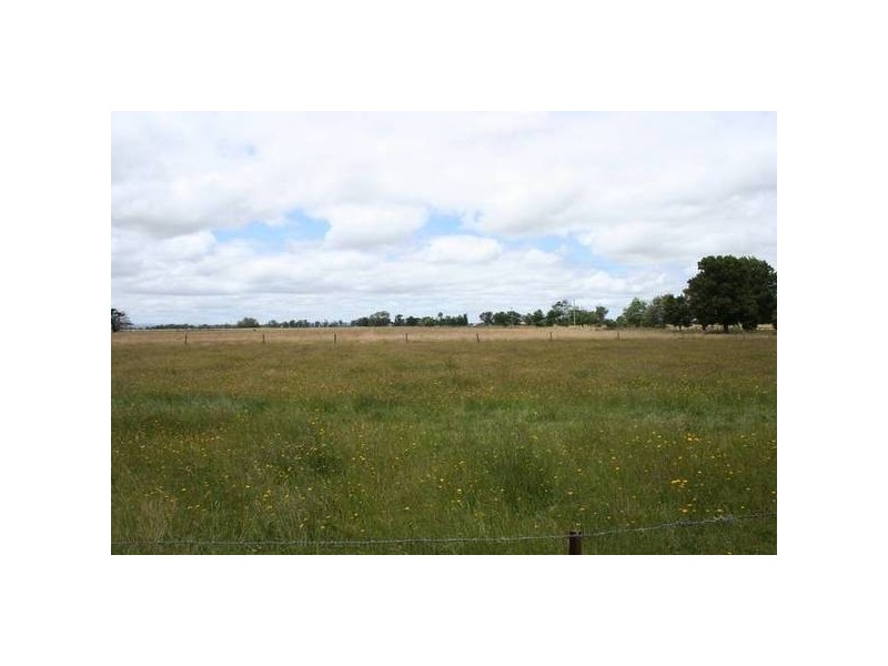 145 Eleven Mile Road, Tynong VIC 3813