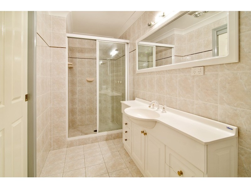 4b Heights Crescent, Middle Cove NSW 2068