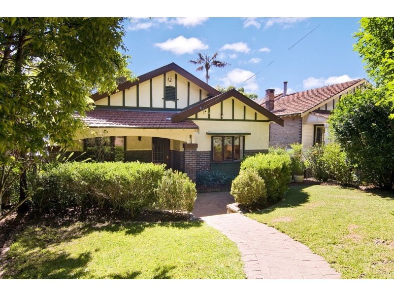 11 Pine Street, Cammeray NSW 2062