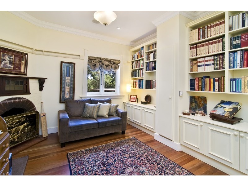 11 Pine Street, Cammeray NSW 2062